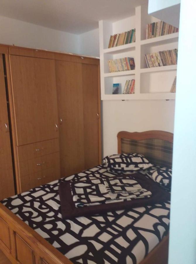 Apartament Cu Regim Hotelier In Dr.Tr. Severin Ντρομπέτα-Τούρνου Σεβερίν Εξωτερικό φωτογραφία